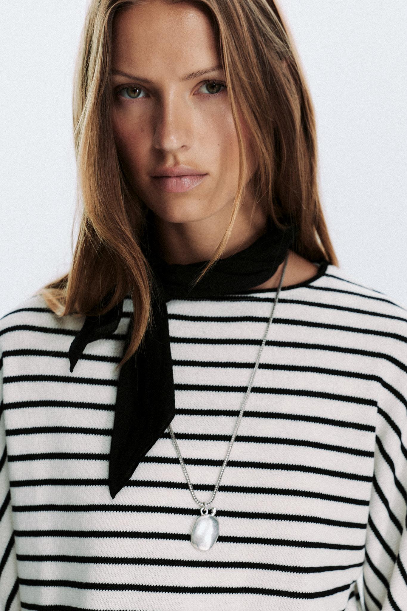 STRIPED BATWING SLEEVE JUMPER